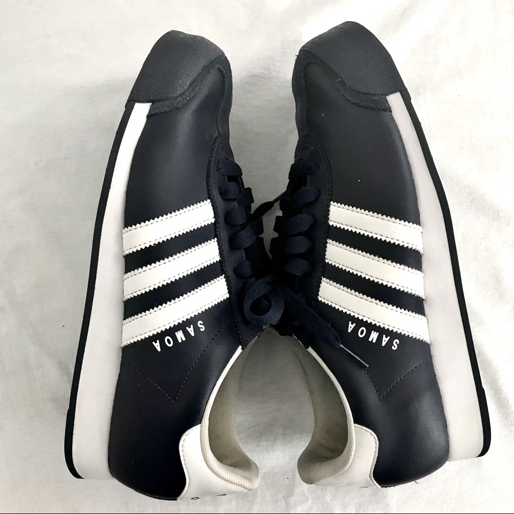 ‼️SOLD‼️ ADDIDAS SOMOA SNEAKERS